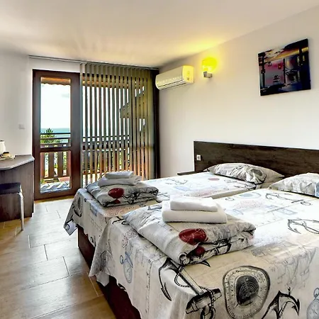 Complex Fichoza ヴァルナ