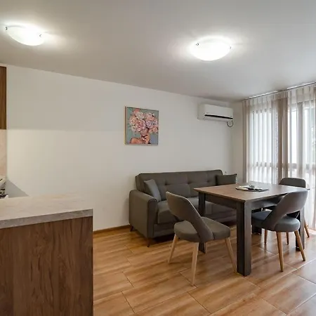 Complex Fichoza 3* וארנה