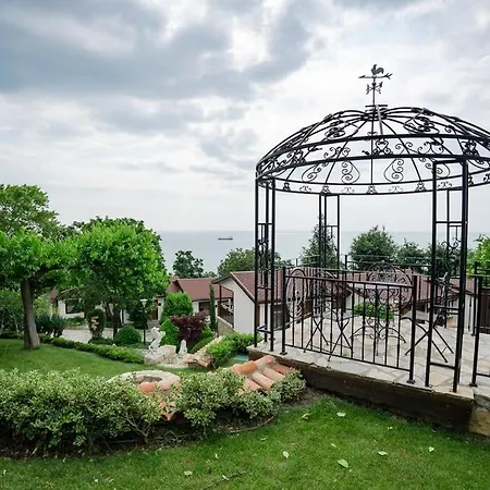 Complex Fichoza וארנה