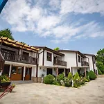 Complex Fichoza Village de vacances