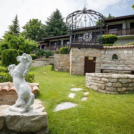 Complex Fichoza Parc de vacanță