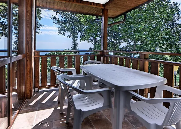 Complex Fichoza Holiday park 3*